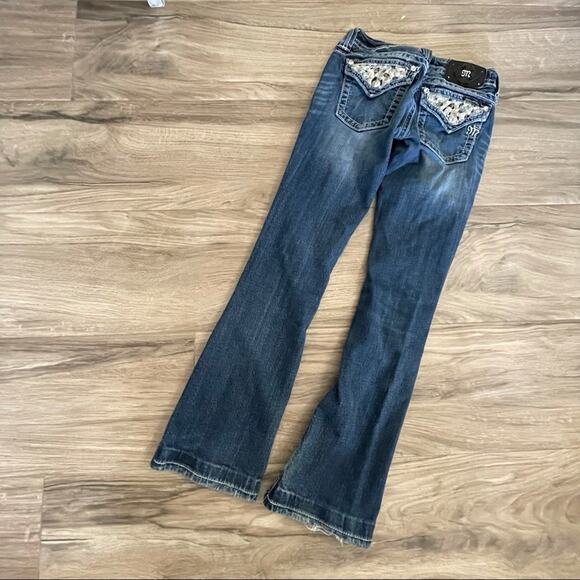 Miss Me black and white spotted cow flaps size 26 - Picture 2 of 15